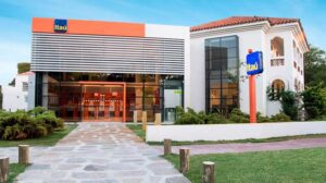 aposentados-do-itau-intensificam-mobilizacao-por-plano-de-saude-acessivel-a-mobilizacao-se-intensificou-apos-o-banco-itau-extinguir-o-periodo-de-manutencao-da-contribuicao-patronal-ao-plano-de-saude-dos-aposentados-imagem-wikimedia-commons-tvt-news