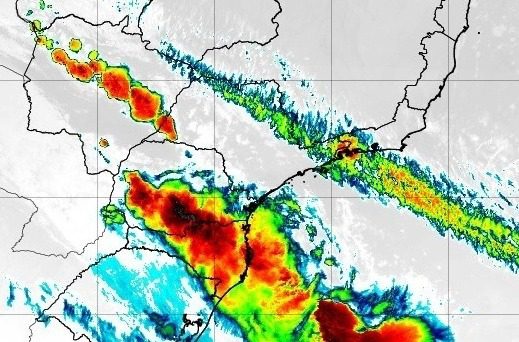 Previsão do tempo: Defesa Civil alerta para temporais e frio intenso no estado de SP 1 De-acordo-com-as-imagens-de-satélite-e-os-radares-meteorológicos,-a-frente-fria-se-aproxima-do-Estado-de-São-Paulo-e,-como-previsto,-já-provoca-os-primeiros-registros-de-chuva-de-fraca-a-moderada-intensidade,-principalmente-na-região-de-Presidente-Prudente.-Foto:-Defesa-Civil/SP.-tvt-news