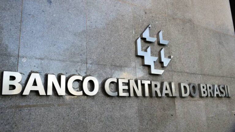 bc-diz-que-selic-deve-ser-mantida-em-15-por-periodo-prolongado-bc-defende-restricao-monetaria-maior-para-ancorar-expectativas-foto-marcello-casal-jr-agenciabrasil-tvt-news