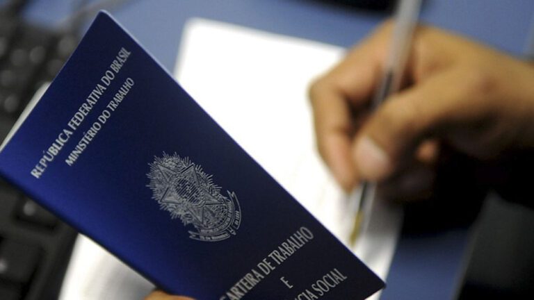 desemprego-cai-e-emprego-com-carteira-bate-recorde-39-8-milhoes-de-trabalhadores-tem-carteira-assinada-foto-agencia-brasilia-tvt-news