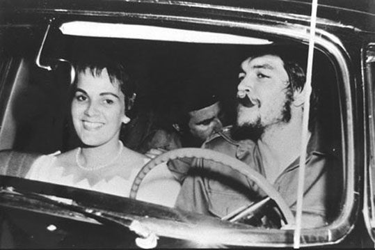 Dia dos Namorados: conheça os casais das lutas populares 2 dia-dos-namorados-conheca-os-casais-das-lutas-populares-aleida-e-che-guevara-parceiros-na-vida-e-na-revolucao-cubana-imagem-wikimedia-commons-korda-tvt-news