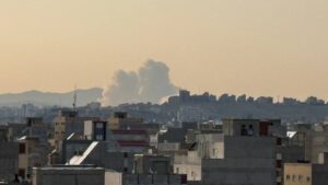 israel-ataca-alvos-nucleares-ira-e-mata-lideres-israel-ataca-alvos-nucleares-ira-e-mata-lidereso-principal-alvo-foi-a-instalacao-nuclear-de-natanz-a-maior-de-enriquecimento-de-uranio-no-ira-foto:-reproducao-x-tvt-news