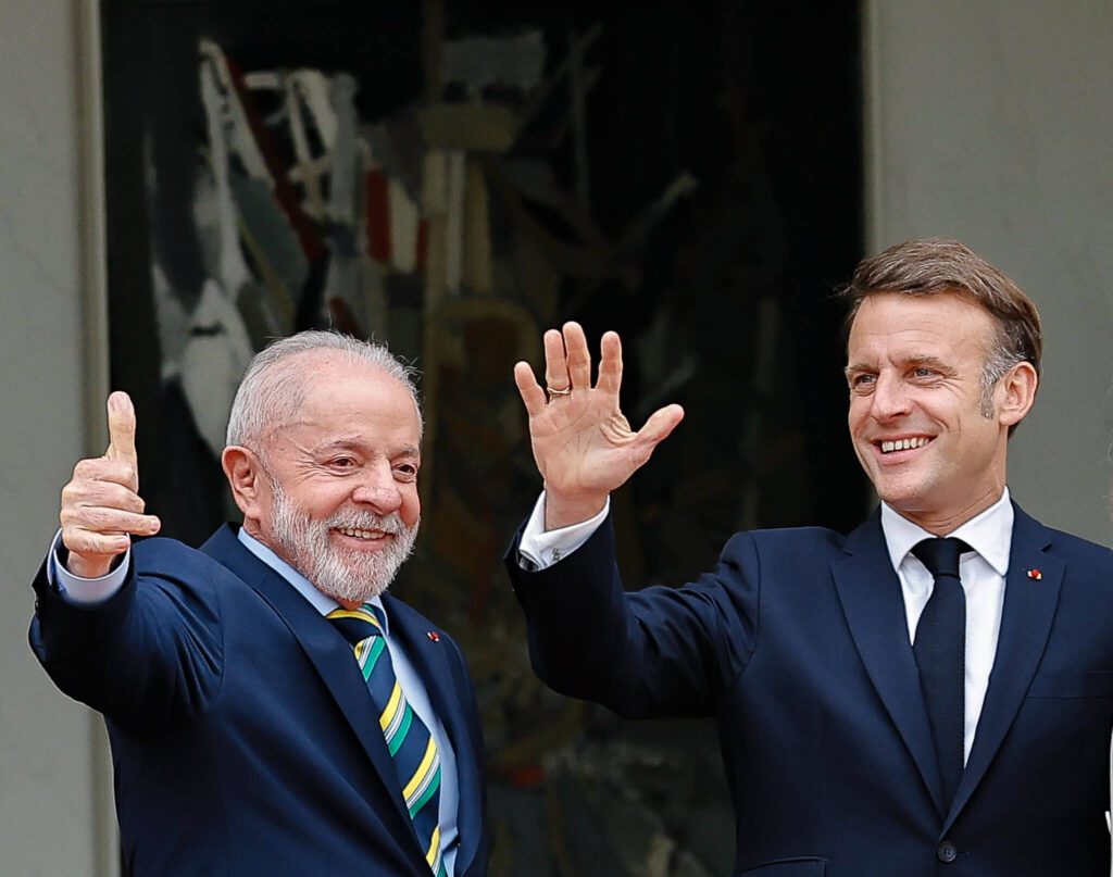 Lula e Macron: quase uma história de amor; veja novas fotos 4