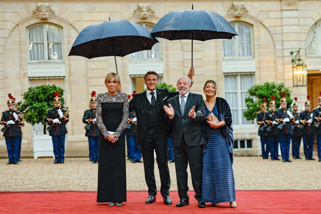 Lula e Macron: quase uma história de amor; veja novas fotos 9