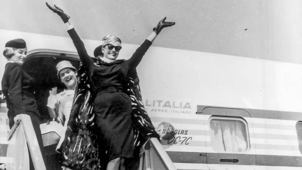 mostra-de-cinema-italiano-comeca-hoje-em-23-cidades-do-pais-cena-de-a-doce-vida-de-federico-fellini-foto-divulgacao-tvt-news