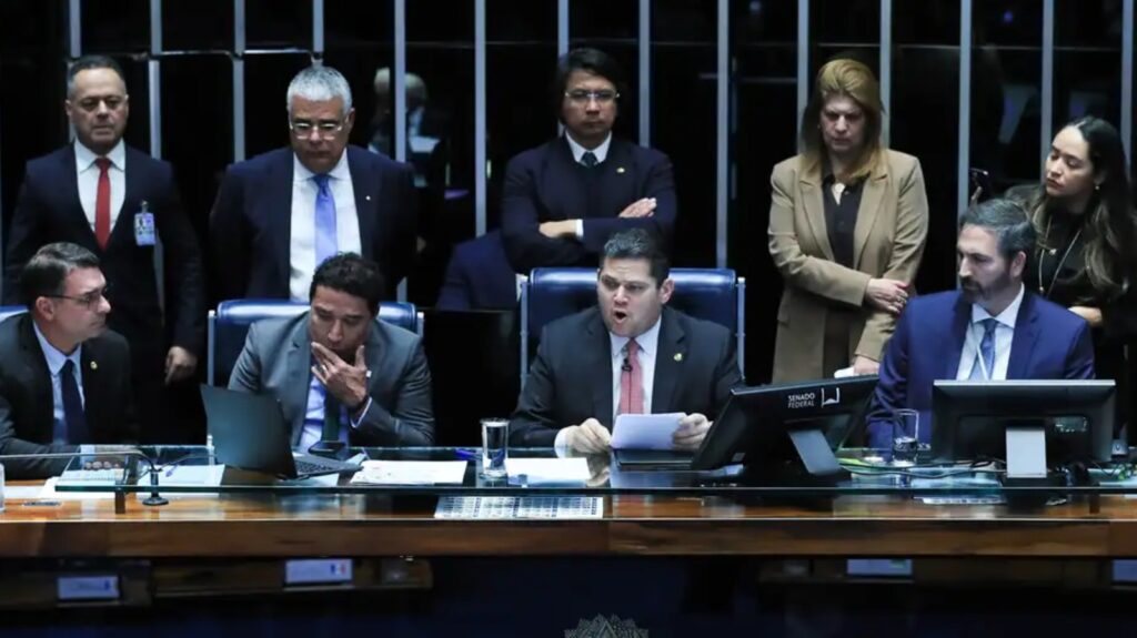 senado-aprova-aumento-numero-de-deputados-federais-pelo-texto-aprovado-as-futuras-vagas-serao-definidas-a-partir-de-dados-oficiais-de-cada-censo-demografico-do-ibge-foto-lula-marques-agencia-brasil-tvt-news