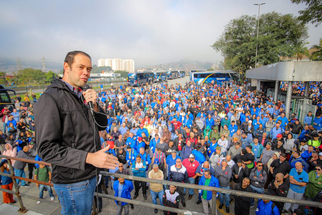 Trabalhadores na Volkswagen aprovam revalidação de acordo e recálculo da PLR 1 Trabalhadores-na-Volks-aprovam-revalidação-de-acordo-e-recálculo-da-PLR-tvt-news