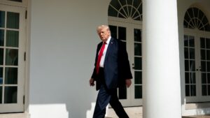 trump-mira-pix-em-investigacao-de-praticas-comerciais-desleais-presidente-dos-estados-unidos-donald-trump-foto-casa-branca-reproducao-tvt-news