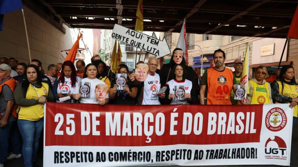 ato-de-trabalhadores-na-25-de-marco-repudia-interferencia-de-trump-nao-aceitam-ser-prejudicados-por-um-lunatico-disse-patah-foto-rovena-rosa-agenciabrasil-tvt-news