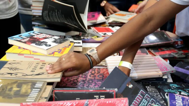 dia-do-escritor-conheca-10-vozes-brasileiras-que-moldaram-literatura-nacional-tvt-news