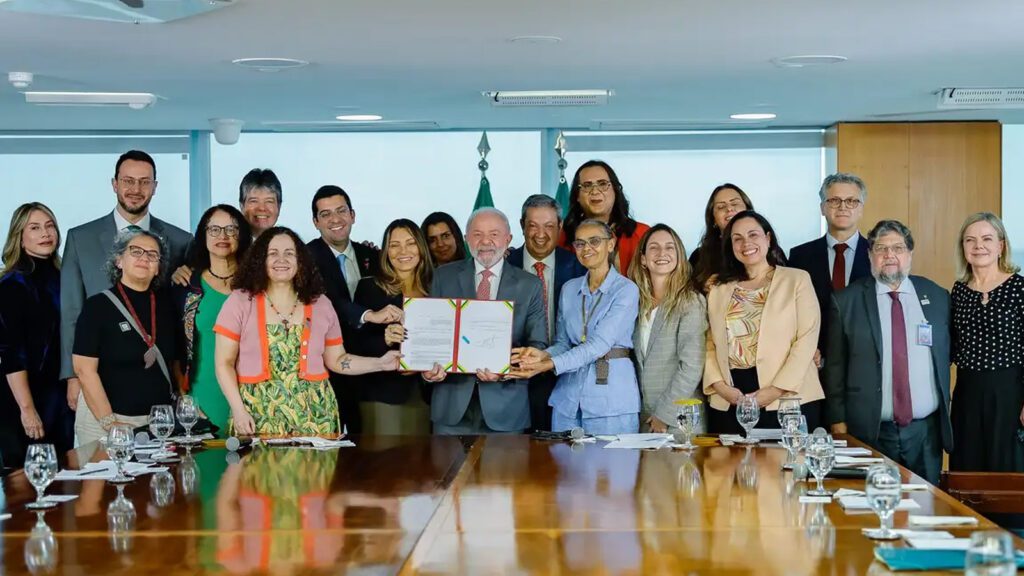 lula-sanciona-lei-proibe-uso-animais-testes-cosmeticos-ricardo-stuckert-pr-tvt-news