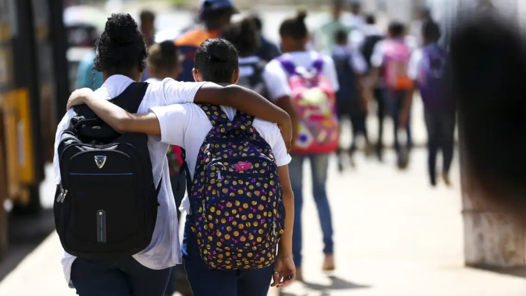 em-35-anos-eca-avancos-protecao-crianca-adolescente-o-eca-e-um-marco-no-reconhecimento-de-criancas-e-adolescentes-como-cidadaos-com-direitos-e-deveres-foto-marcelo-camargo-agencia-brasil-tvt-news