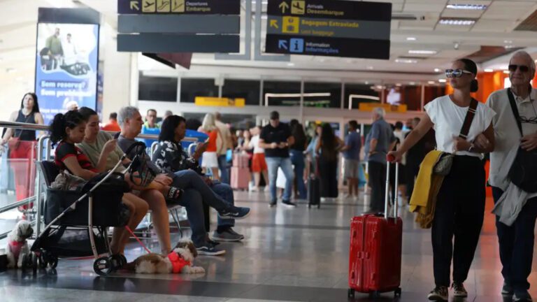 voa-brasil-como-comprar-passagens-mais-baratas-sao-paulo-rio-de-janeiro-e-recife-estao-entre-os-destinos-mais-procurados-no-primeiro-ano-de-voa-brasil-foto-rovena-rosa-agencia-brasil-tvt-news