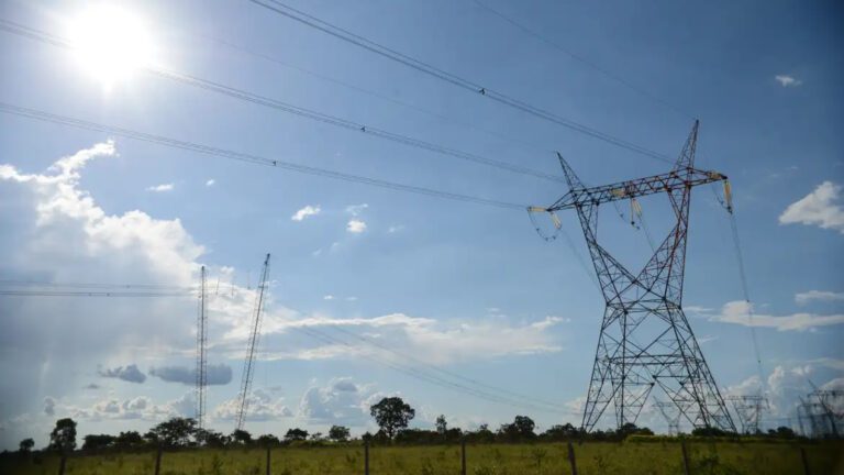 tarifa-social-energia-eletrica-comeca-sabado-(5)-a-tarifa-social-e-concedida-automaticamente-para-as-familias-que-tem-direito-foto-fabio-rodrigues-pozzebom-agencia-brasil-tvt-news