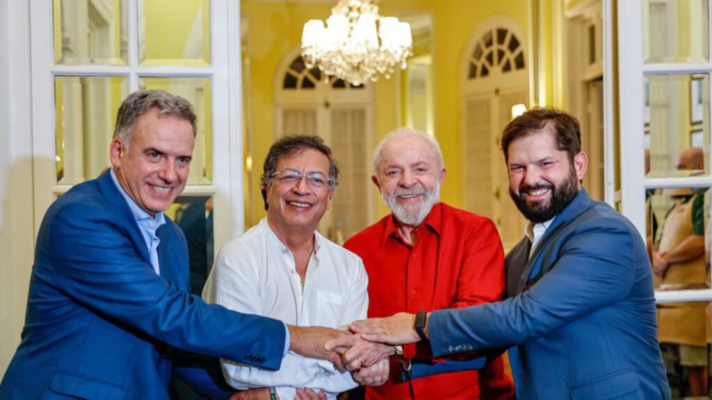 Lula está no Chile e participa de cúpula sobre defesa da democracia 3 lula-chile-participa-cupula-sobre-defesa-democracia-os-presidentes-yamandu-orsi-do-uruguai-gustavo-petro-da-colombia-lula-do-brasil-e-gabriel-boric-do-chile-foto-ricardo-stucker-pr-tvt-news