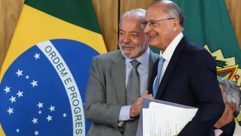 lula-regulamenta-a-lei-de-reciprocidade-comercial-decreto-permite-governo-responder-ao-tarifaco-dos-eua-foto-valter-campanato-agencia-brasil-tvt-news