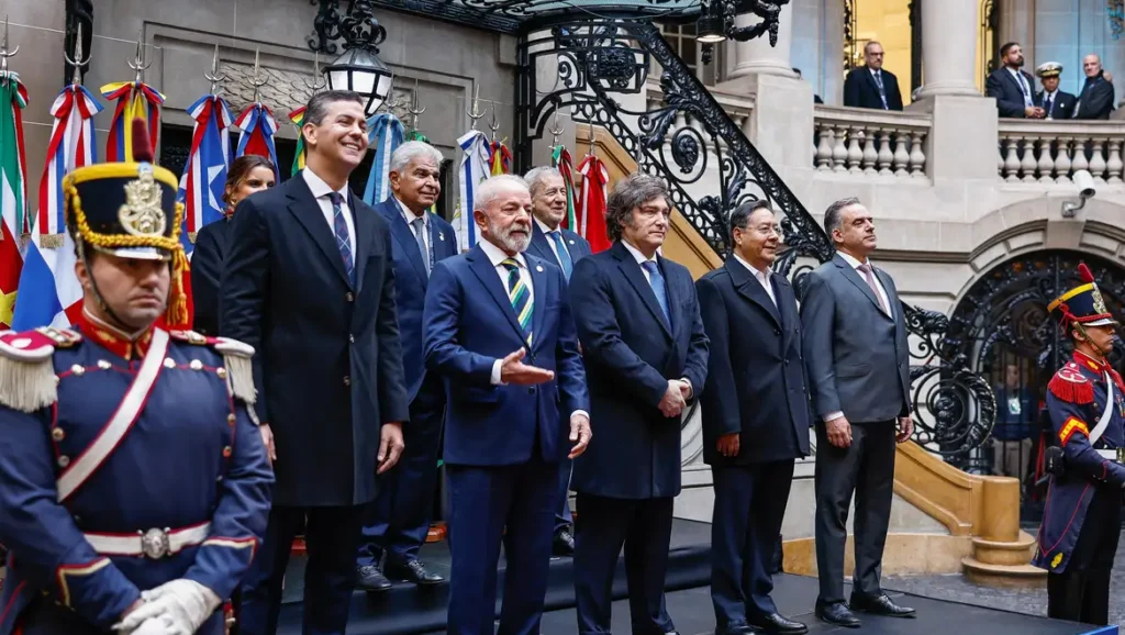 lula-participa-de-cupula-do-mercosul-e-brasil-assume-a-presidencia-do-bloco-brasil-assume-mercosul-com-proposta-de-mais-integracao-regional-foto-ricardo-stuckert-pr-tvt-news