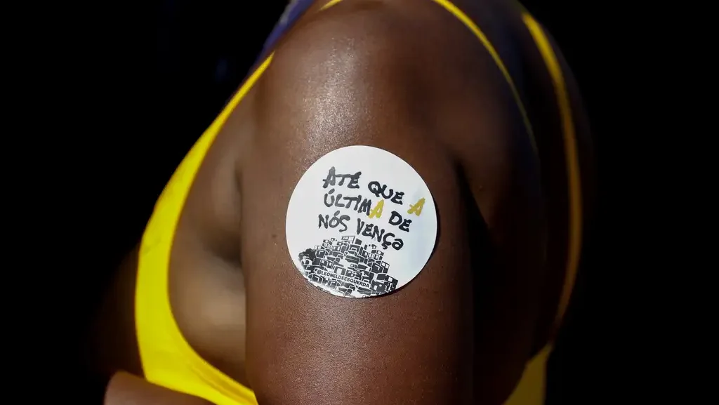 25-de-julho-e-o-dia-da-mulher-negra-latino-americana-na-10a-marcha-das-mulheres-negras-do-rj-as-mulheres-negras-marcham-contra-o-racismo-e-pelo-bem-viver-foto-tania-rego-agencia-brasil-tvt-news
