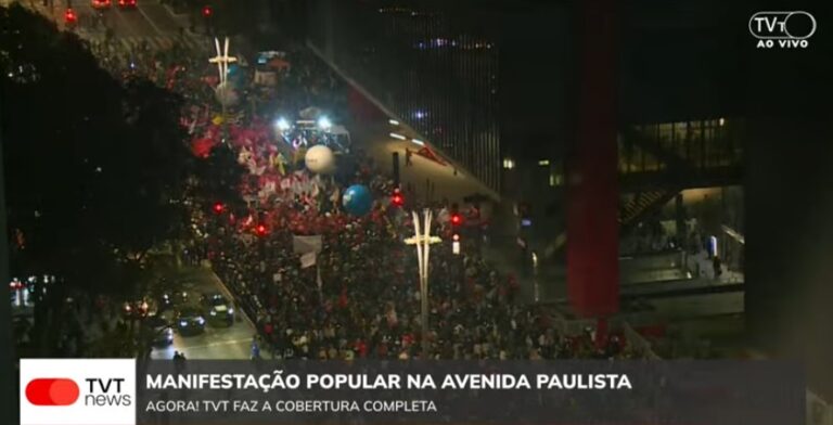TVTNews 5 com-tarifaco-de-trump-ato-na-paulista-ganha-nova-bandeira-manifestantes-se-reunem-no-masp-defesa-da-soberania-entra-na-pata-com-ataques-dos-eua-foto-emily-gondim-tvt-news