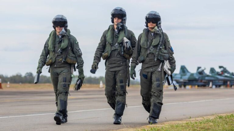 fab-nao-demitira-pilotos-militares-de-carreira-tem-permanencia-no-cargo-ate-a-aposentadoria-compulsoria-foto-sgt-muller-marin-fab-tvt-news