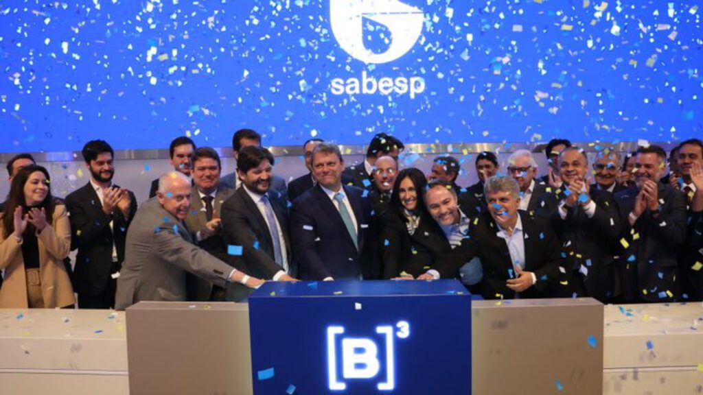 Após privatização, Sabesp registra mais receita, demissão e vazamentos 3 privatizacao-sabesp-mais-demissao-e-vazamentos-o-governo-tarcisio-de-freitas-vendeu-as-acoes-da-empresa-44%-abaixo-do-valor-real-da-sabesp-foto-rovena-rosa-agencia-brasil-tvt-news