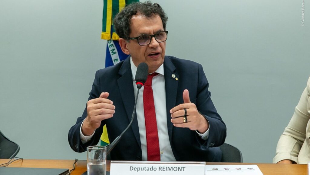 Deputado do PT pede investigação de influenciador acusado de exploração sexual infantil 2 deputado-do-pt-pede-investigacao-de-influenciador-acusado-de-exploracao-sexual-infantil-o-presidente-da-comissao-de-direitos-humanos-minorias-e-igualdade-racial-cdhmir-da-camara-dos-deputados-deputado-federal-reimont-pt-rj-foto-gustavo-bezerra-tvt-news
