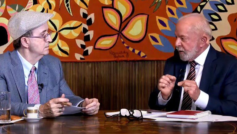 entrevista-do-lula-mp-da-soberania-regulacao-das-redes-e-democracia-na-entrevista-do-lula-ao-programa-o-e-da-coisa-apresentado-pelo-jornalista-reinaldo-azevedo-o-presidente-falou-sobre-as-medidas-do-governo-federal-para-combater-os-efeitos-da-taxacao-foto-divulgacao-bandnews-fm-tvt-news