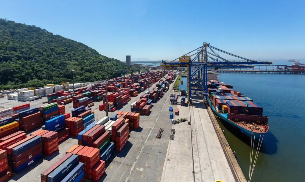 tarifaco-de-trump-exclui-44-6-das-exportacoes-do-brasil-para-eua-informa-mdic pouco-mais-de-um-terco-de-vendas-a-estados-unidos-pagara-tarifa-de-50 foto-diego-baravelli-minfra-tvt-news