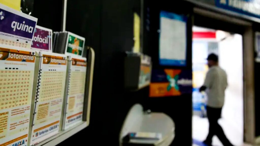 Mega-Sena pagará prêmio maior; veja novos valores 1 mega-sena-pagara-premio-maior-veja-novos-valores-as-apostas-podem-ser-feitas-em-lotericas-ou-pela-internet-foto-tania-rego-agencia-brasil-tvt-news