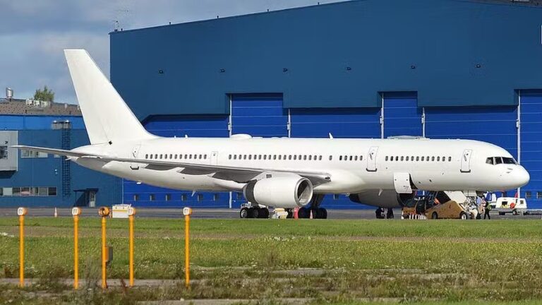 aviao-da-forca-aerea-dos-eua-pousa-no-brasil