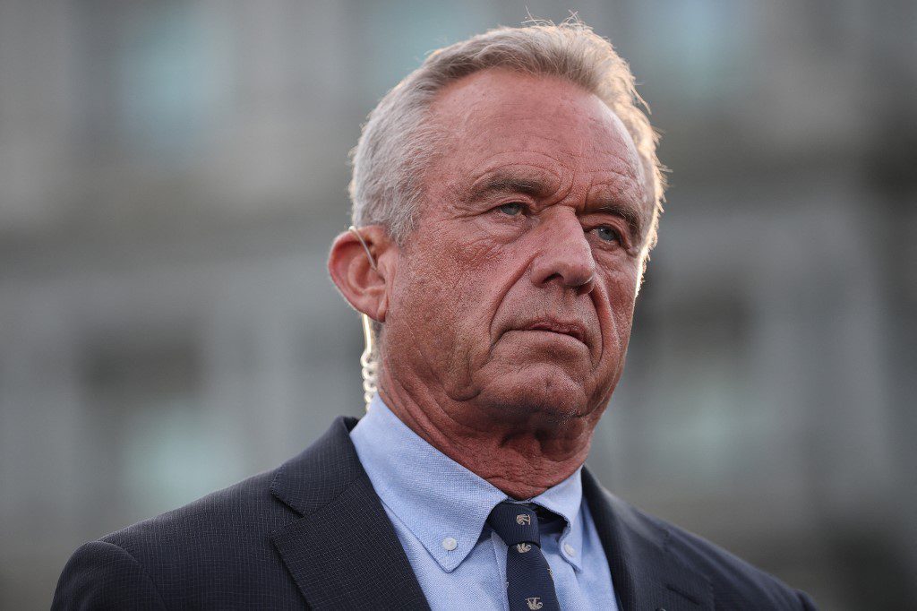 Cruzada antivacina do governo Trump aprofunda crise na saúde dos EUA 1 secretário-de-saúde-e-serviços-humanos-dos-eua-robert-f-kennedy-jr-em-washington-dc-foto-win-mcnamee-getty-images-afp-photo-by-win-mcnamee-getty-images-north-america-getty-images-via-afp-tvt-news
