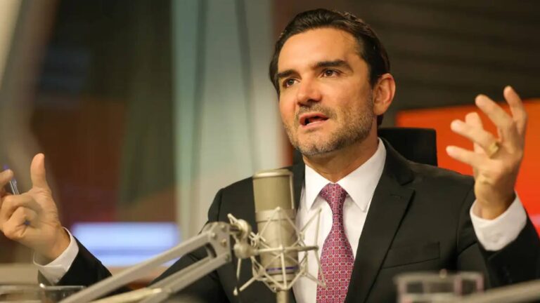 celso-sabino-anuncia-saida-do-comando-do-ministerio-do-turismo-sabino-assumiu-como-ministro-em-julho-de-2023-foto-fabio-rodrigues-pozzebom-agenciabrasil-tvt-news