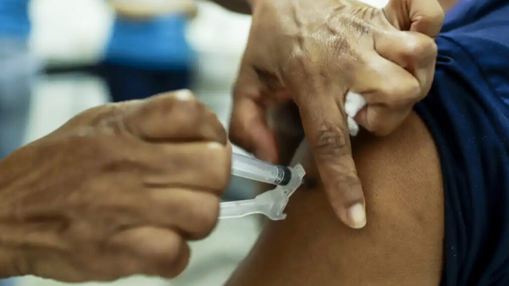 covid-19-nao-desapareceu-casos-continuam-ocorrendo-alerta-medico-joedson-alves-agencia-brasil