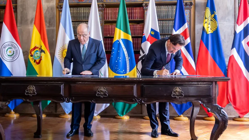 mercosul-e-os-quatro-paises-da-efta-assinam-acordo-de-livre-comercio-mercosul-assina-acordo-de-livre-comercio-com-quatro-paises-europeus-foto-julio-cesar-silva-mdic-tvt-news