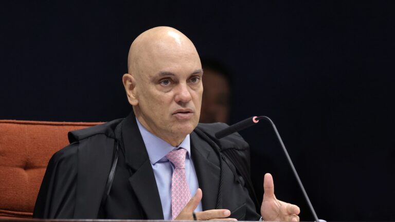 alexandre-de-moraes-pede-condenacao-de-bolsonaro-alexandre-de-moraes-vota-por-condenar-bolsonaro-foto-rosinei-coutinho-stf-tvt-news