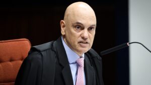 julgamento-de-bolsonaro-ao-vivo-veja-o-voto-de-alexandre-de-moraes-alexandre-de-moraes-destacou-que-a-tentativa-de-golpe-teve-inicio-em-junho-de-2021-quando-a-organizacao-criminosa-montou-uma-estrutura-com-o-apoio-da-abin-e-do-gsi-para-manter-jair-bolsonaro-no-poder-independentemente-do-resultado-das-eleicoes-foto-gustavo-moreno-stf-tvt-news-condenacao-