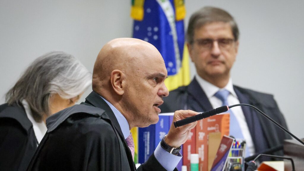 moraes-beira-a-ma-fe-dizer-que-os-depoimentos-de-mauro-cid-foram-contraditorios-alexandre-de-moraes-votou-por-manter-a-validade-da-delacao-premiada-do-tenente-coronel-mauro-cid-foto-gustavo-moreno-stf-tvt-news