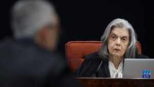 julgamento-de-bolsonaro-ao-vivo-assista-ao-julgamento-mais-importante-da-historia-ministra-carmen-lucia-rebate-advogado-de-ramagem-o-senhor-sabe-a-diferenca-entre-voto-impresso-e-voto-auditavel-foto-gustavo-moreno-stf-tvt-news