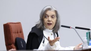 julgamento-de-bolsonaro-ao-vivo-acompanhe-o-voto-de-carmen-lucia-voto-de-carmen-lucia-formou-maioria-no-stf-para-condenar-os-reus-da-trama-golpista-foto-victor-piemonte-stf-tvt-news