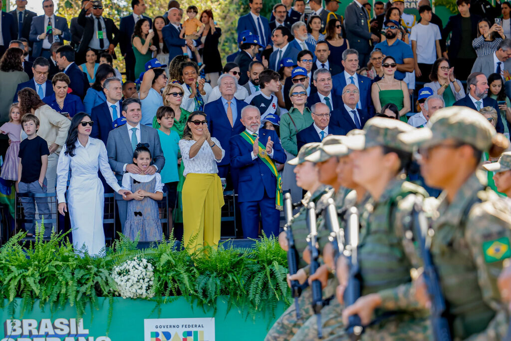Veja como foi o desfile de 7 de setembro: Brasil soberano 13 assista-ao-desfile-de-7-de-setembro-assiste-ao-pronunciamento-do-presidente-lula-imagens-do-desfile-de-7-de-setembro-brasil-soberano-fotos-ricardo-stuckert-pr-tvt-news