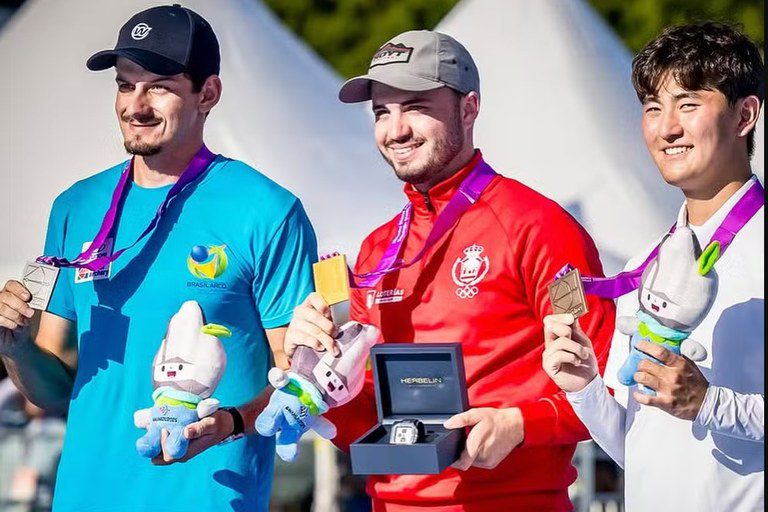 Marcus D’Almeida, beneficiário do Bolsa Atleta, conquista 2° lugar no mundial no tiro com arco 1 bolsa-atleta-marcus-almeida-vice-mundial-com-arco