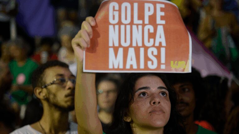 TVTNews 6 comemore-a-condenacao-de-bolsonaro-mas-a-proxima-briga-e-contra-a-anistia-alerta-maria-do-rosario-golpe-nunca-mais-foto-fernando-frazao-agencia-brasil-tvt-news