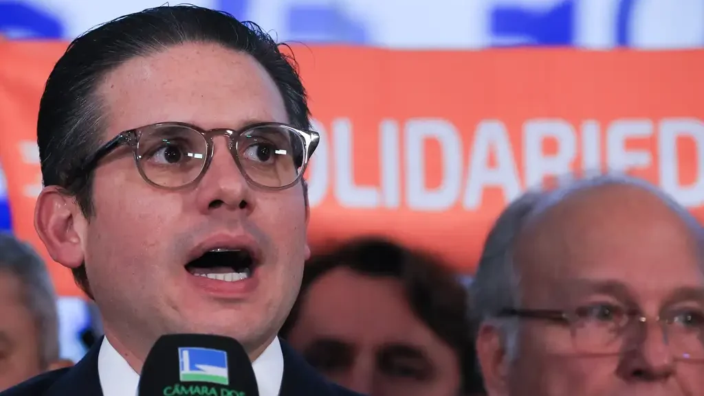 camara-vota-urgencia-do-projeto-da-anistia-para-golpistas-solidariedade-com-golpistas-hugo-motta-cede-a-pressao-da-direita-e-colocou-em-pauta-a-votacao-da-urgencia-do-projeto-de-lei-da-anistia-foto-foto-lula-marques-agencia-brasil-tvt-news