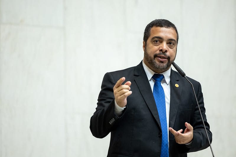 audiencia-publica-debate-fortalecimento-das-santas-casas-mesmo-como-suplente-na-comissao-de-saude-marcolino-tem-se-destacado-em-pautas-da-saude-na-alesp-foto-assessoria-de-comunicacao-do-deputado-estadual-luiz-claudio-marcolino-tvt-news