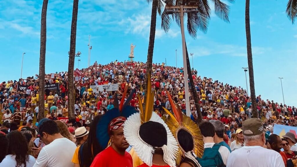 confira-manifestacao-em-salvador-contra-anistia-e-pec-da-blindagem-milhares-de-pessoas-em-salvador-para-protestar-contra-anistia-e-pec-da-blindagem-imagem-midia-ninja-tvt-news