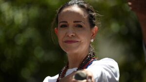 nao-foi-o-trump-corina-machado-ganha-premio-nobel-da-paz-corina-machado-integra-a-oposicao-venezuelana-e-convenceu-o-comite-do-nobel-que-defende-a-transicao-democratica-foto-federico-parra-afp-tvt-news