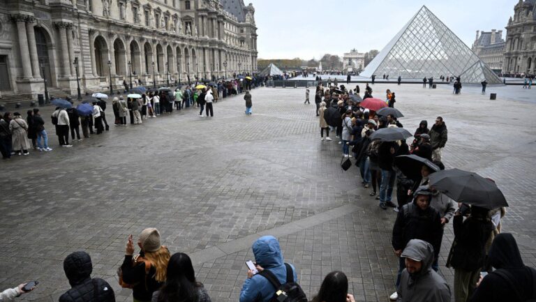 museu-do-louvre-roubo-foto-afp-tvt-news