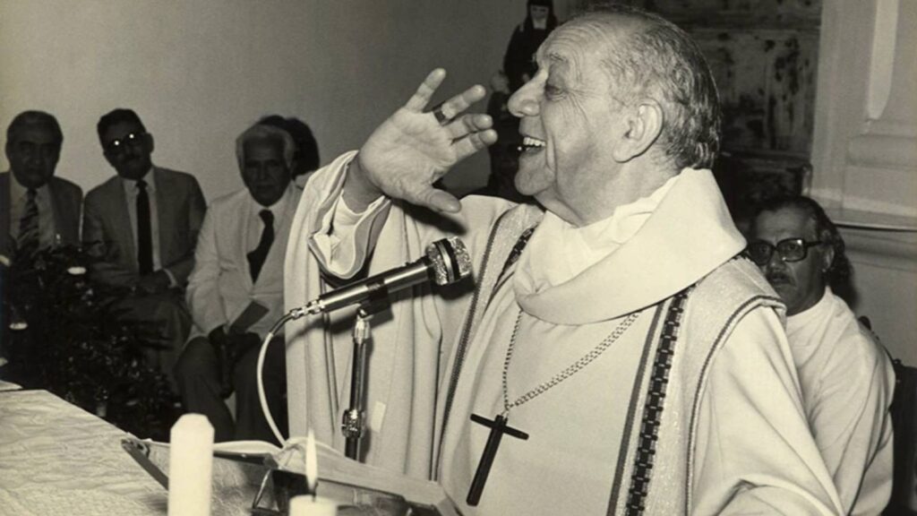 dom-helder-camara-e-o-mais-novo-nome-no-livro-dos-herois-e-heroinas-da-patria-religioso-se-destacou-na-defesa-de-causas-sociais-e-dos-direitos-humanos-foto-acervo-idhc-tvt-news