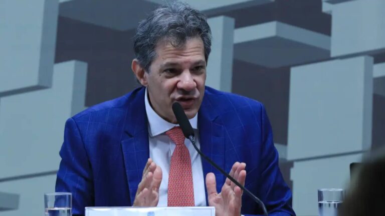 taxacao-de-bets-bancos-e-bilionarios-so-e-injusta-para-desinformados-e-a-maneira-correta-de-combater-tabagismo-alcoolismo-dependencia-psicologica-frisou-o-ministro-foto-lula-marques-abr-tvt-news