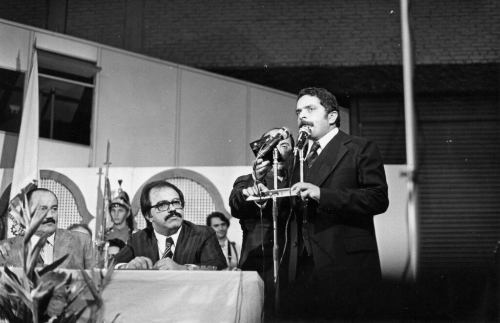 Lula 80 anos: do Sindicato dos Metalúrgicos do ABC à fundação do PT e a 1ª eleição para presidente 2 lula-80-anos-luiz-inacio-lula-da-silva-aniversario-presidente-lula-80-anos-de-lula-tvt-news